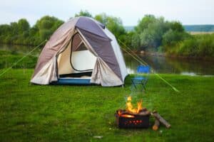 Camping mit Zelt: Was brauchst du wirklich?